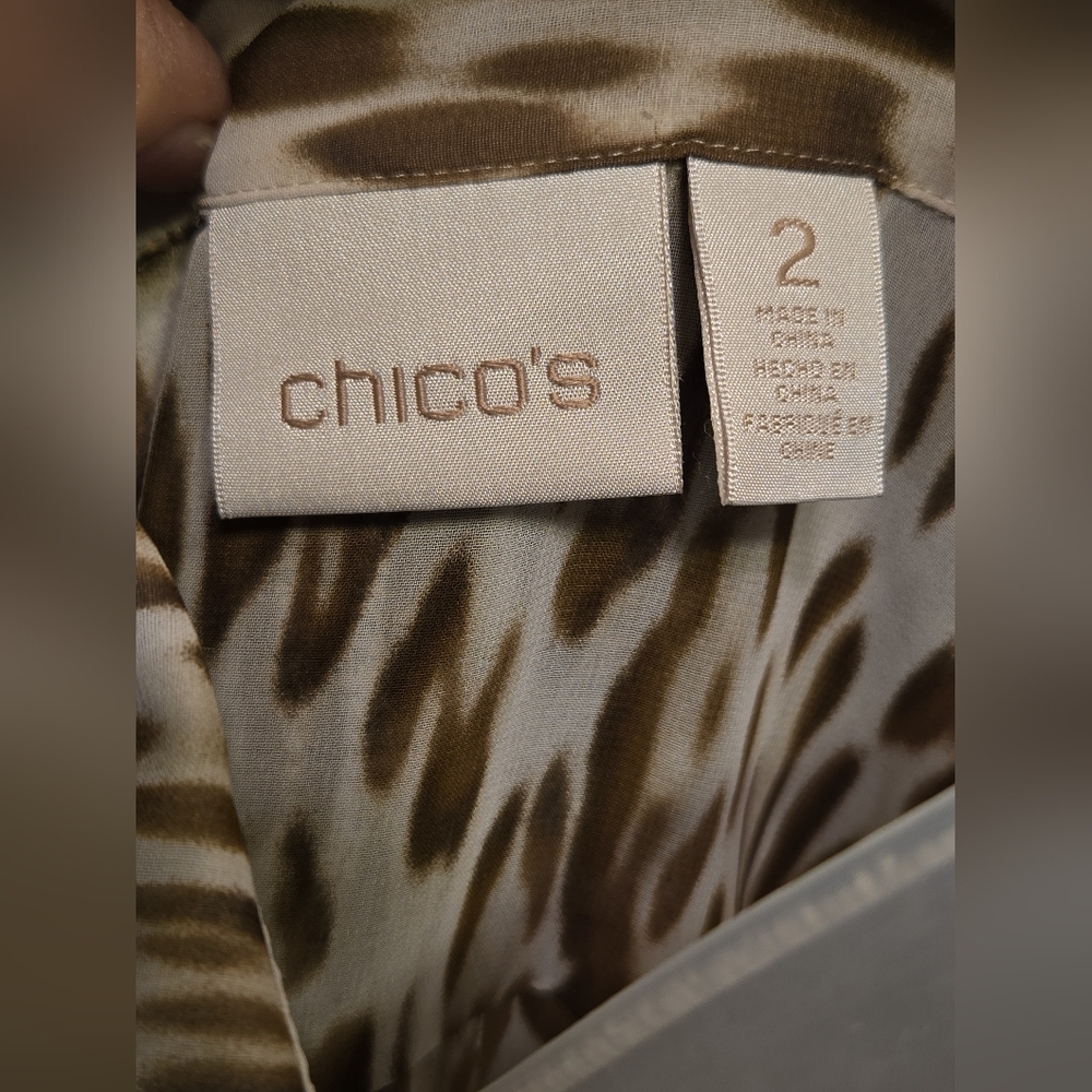 Chico's Sheer Sleeveless Cream & Brown Animal Print Button Up Blouse EUC - Picture 4 of 11